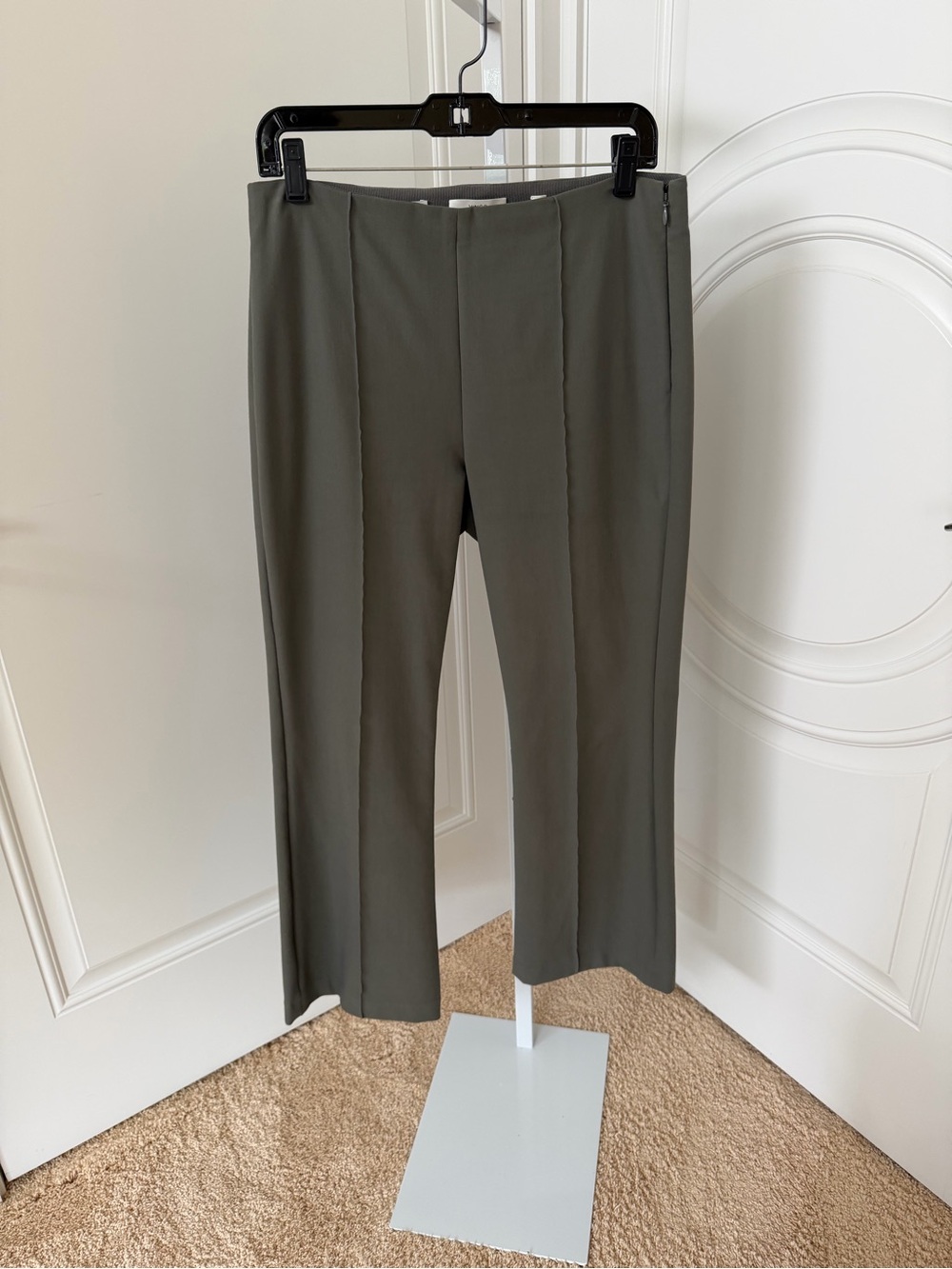Vince Olive Green Dress Pants - Tailored Front Pin Tuck Stitching